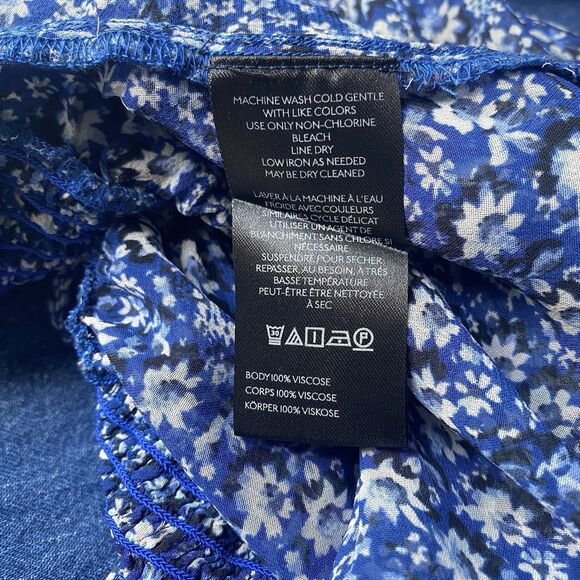 Maeve Cropped Peasant Top Blouse L Blue Floral Ruffled Smocked Cottage Romantic - Picture 7 of 10